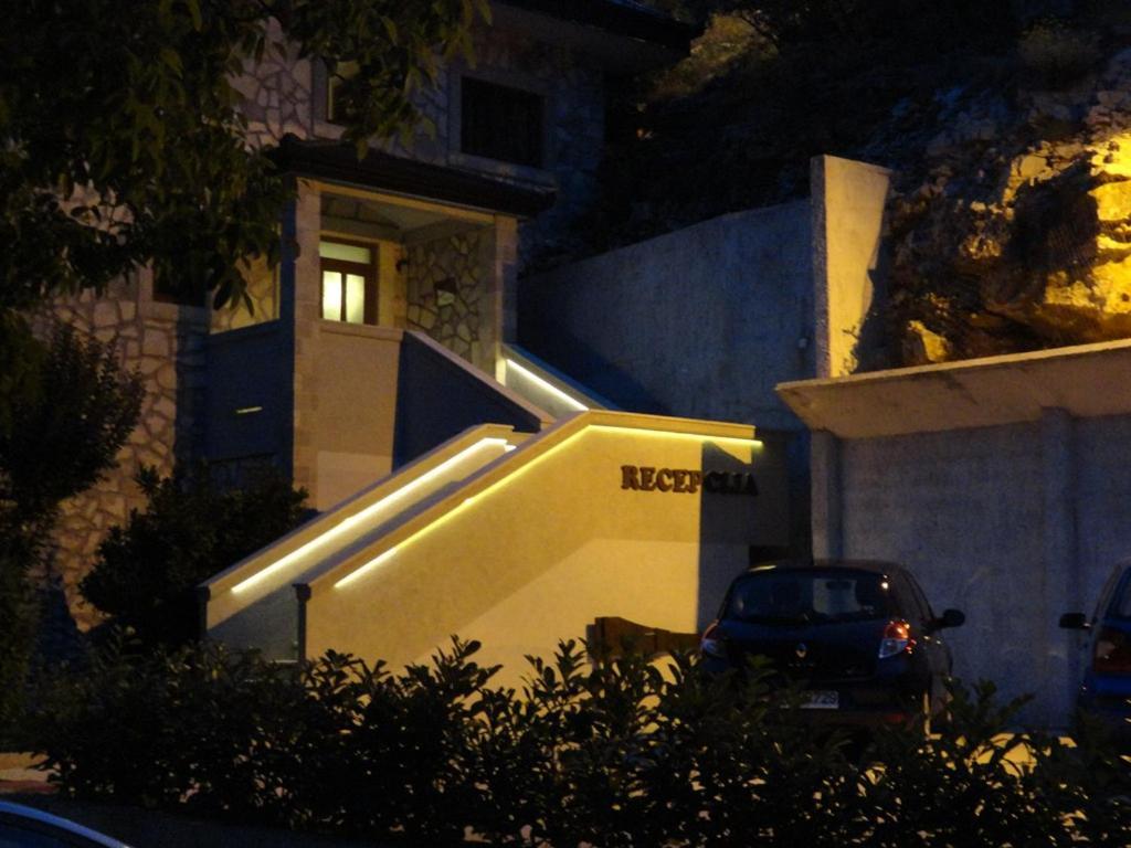 Spa&Hotel Studenac Τρέμπινιε Εξωτερικό φωτογραφία